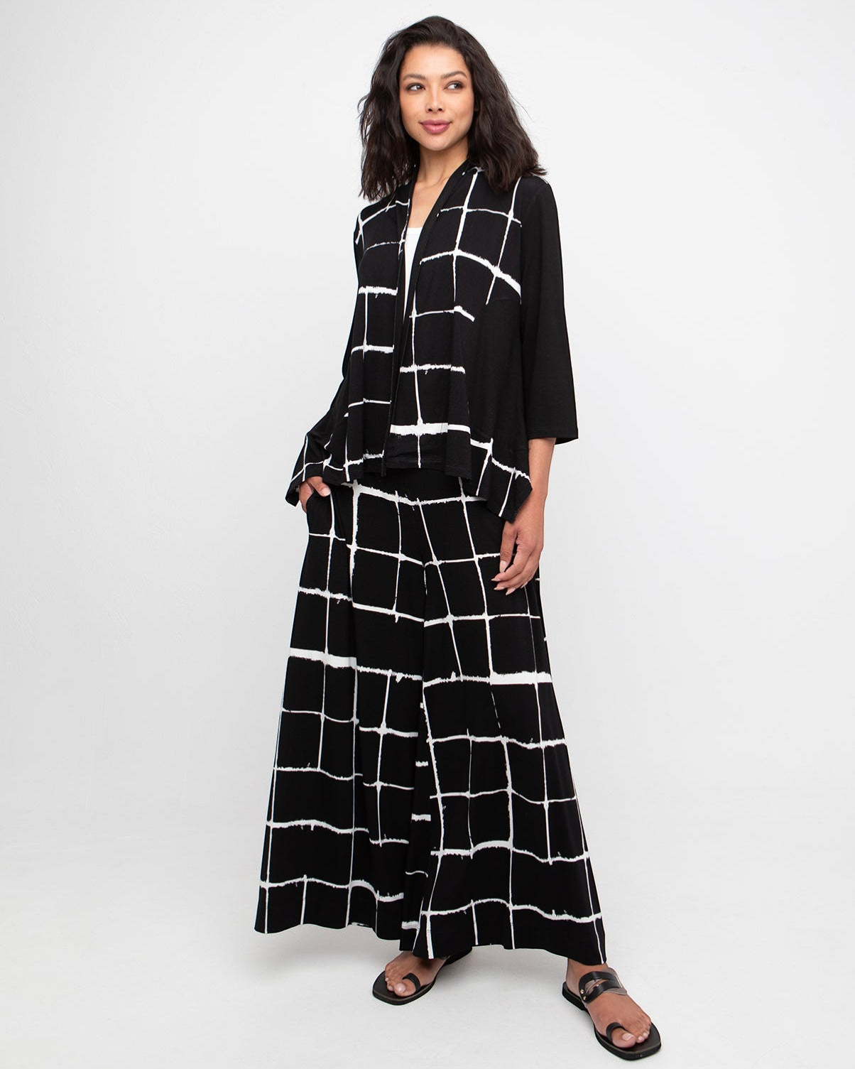 OZAI N KU vest FAY