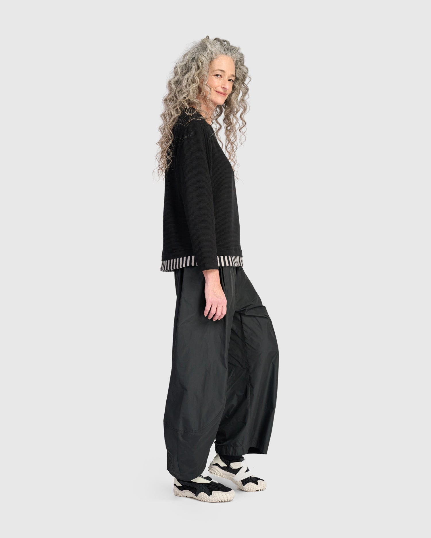 ALEMBIKA URBAN top MIXI