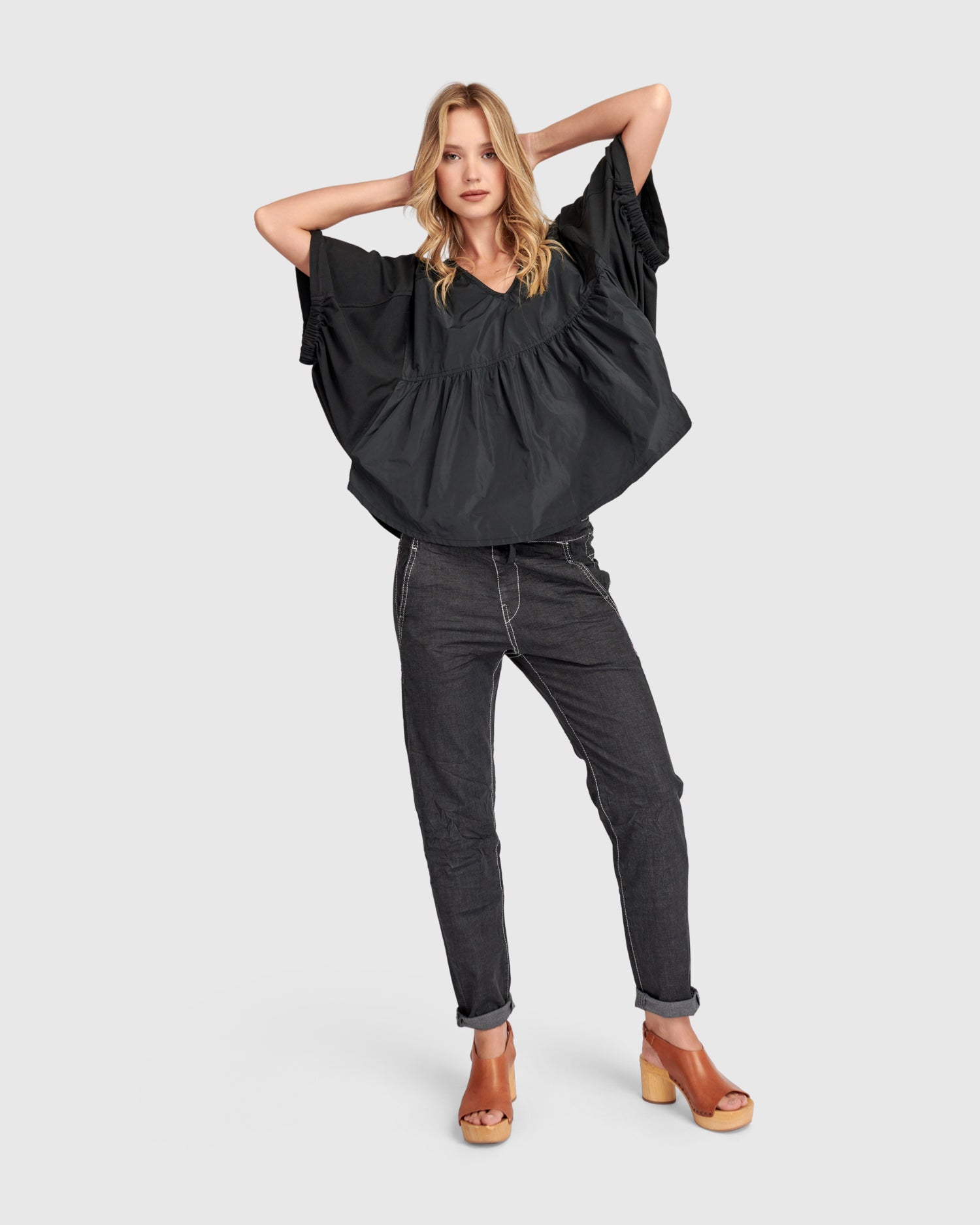 ALEMBIKA URBAN top TAFFE