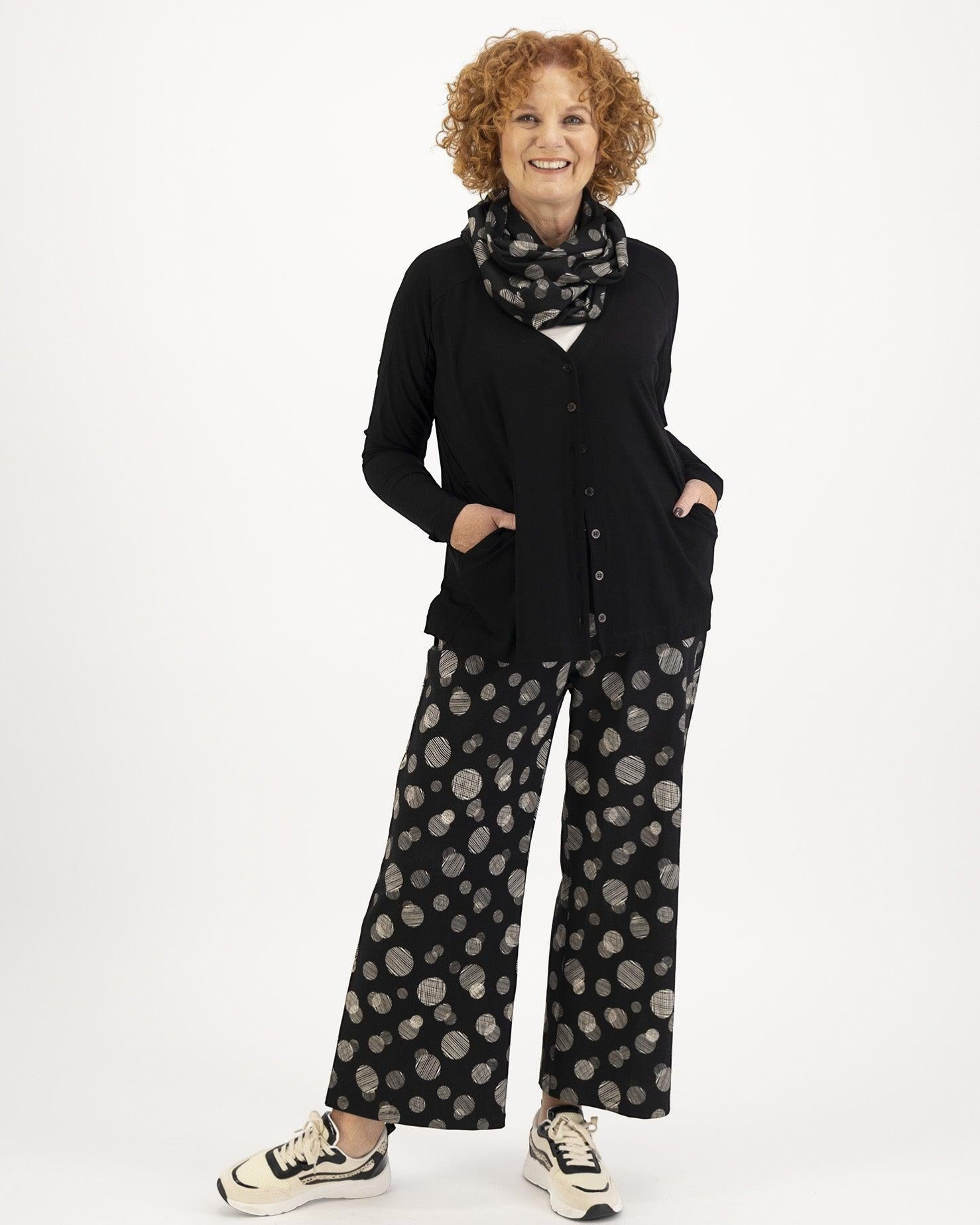 LEEZZA Strickjacke ERIKA schwarz