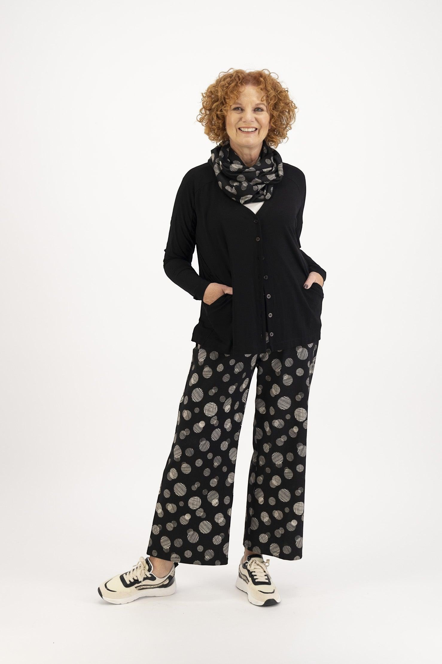 LEEZZA Strickjacke ERIKA schwarz