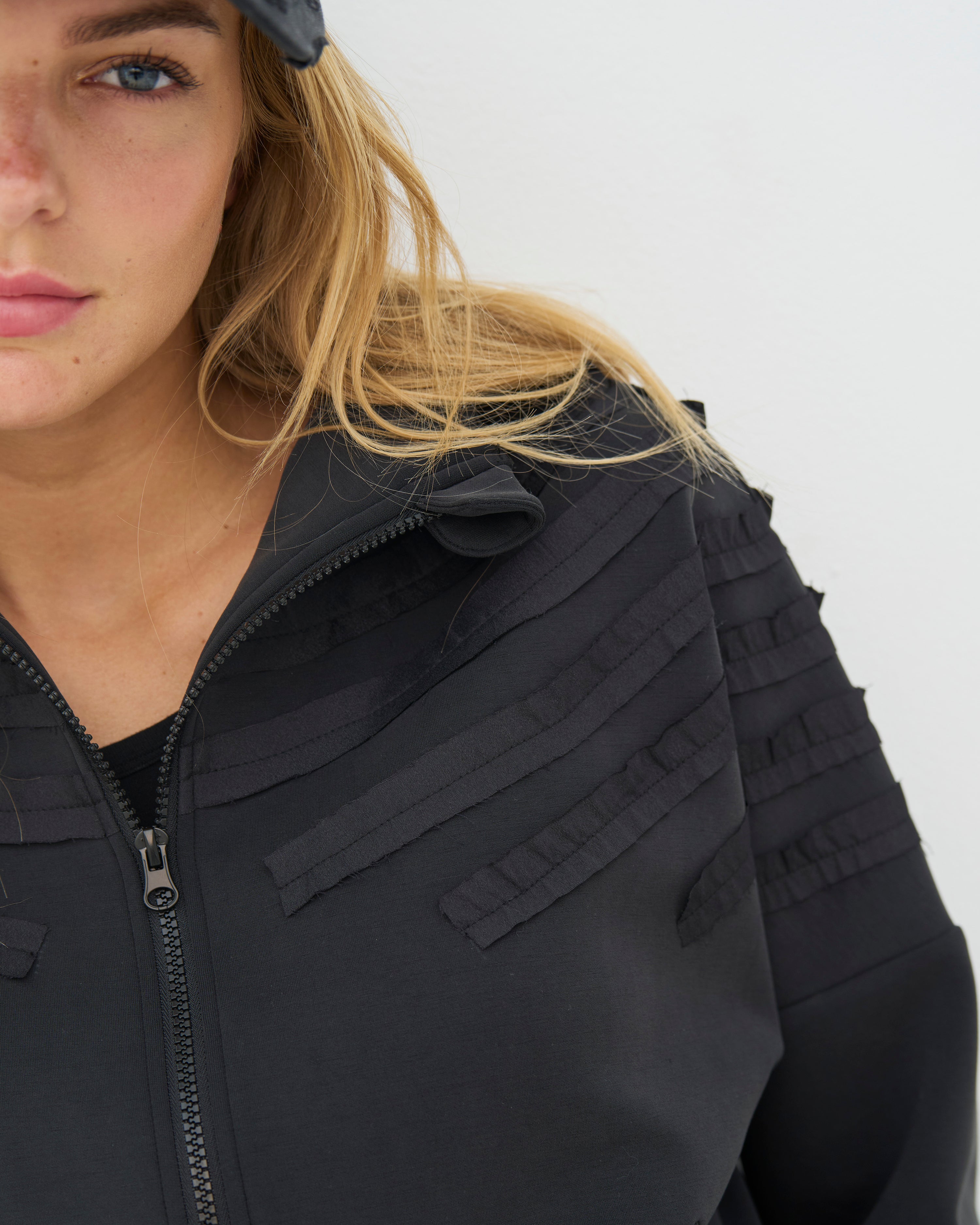 NÜ Denmark jasje CYRA