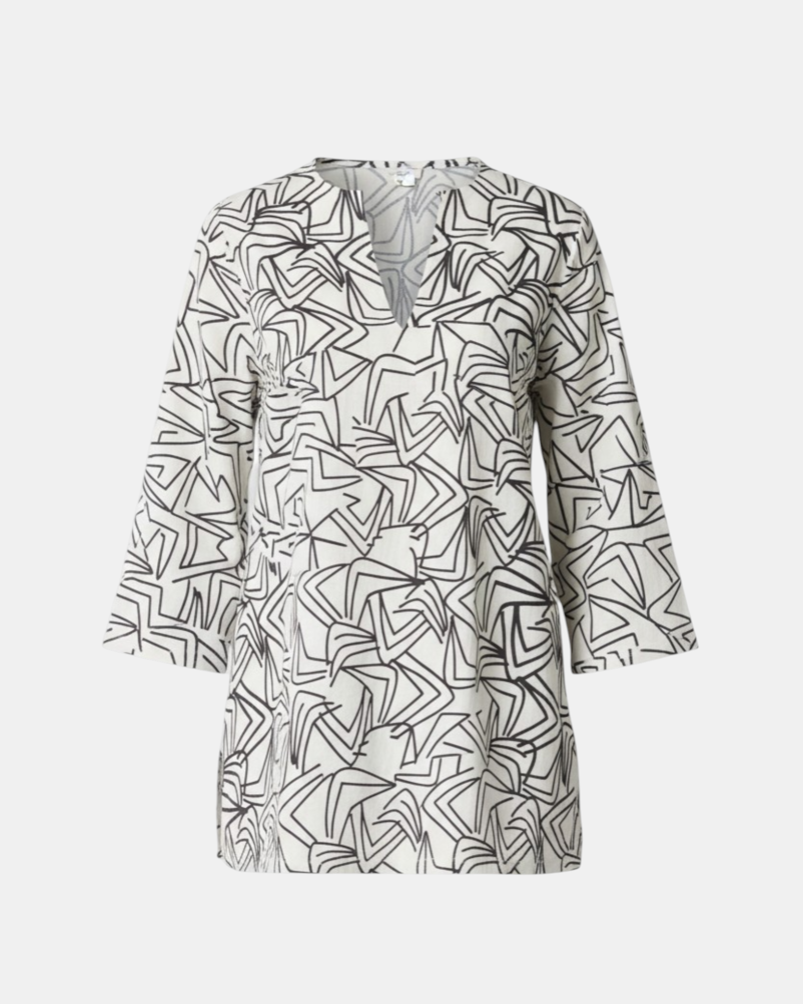 LEEZZA tuniek BEATE, white tunic with abstract black print, 3/4 sleeves, V-neck with split, 100% woven cotton.