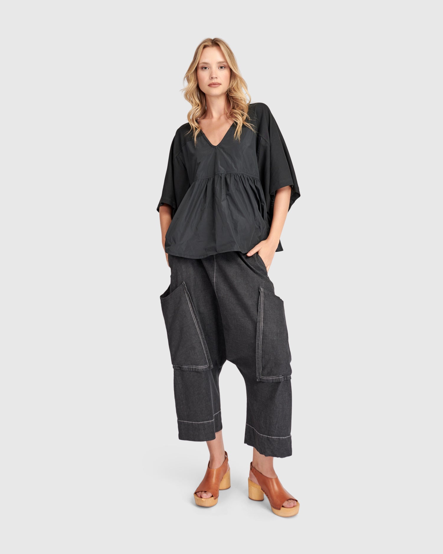 ALEMBIKA URBAN top TAFFE