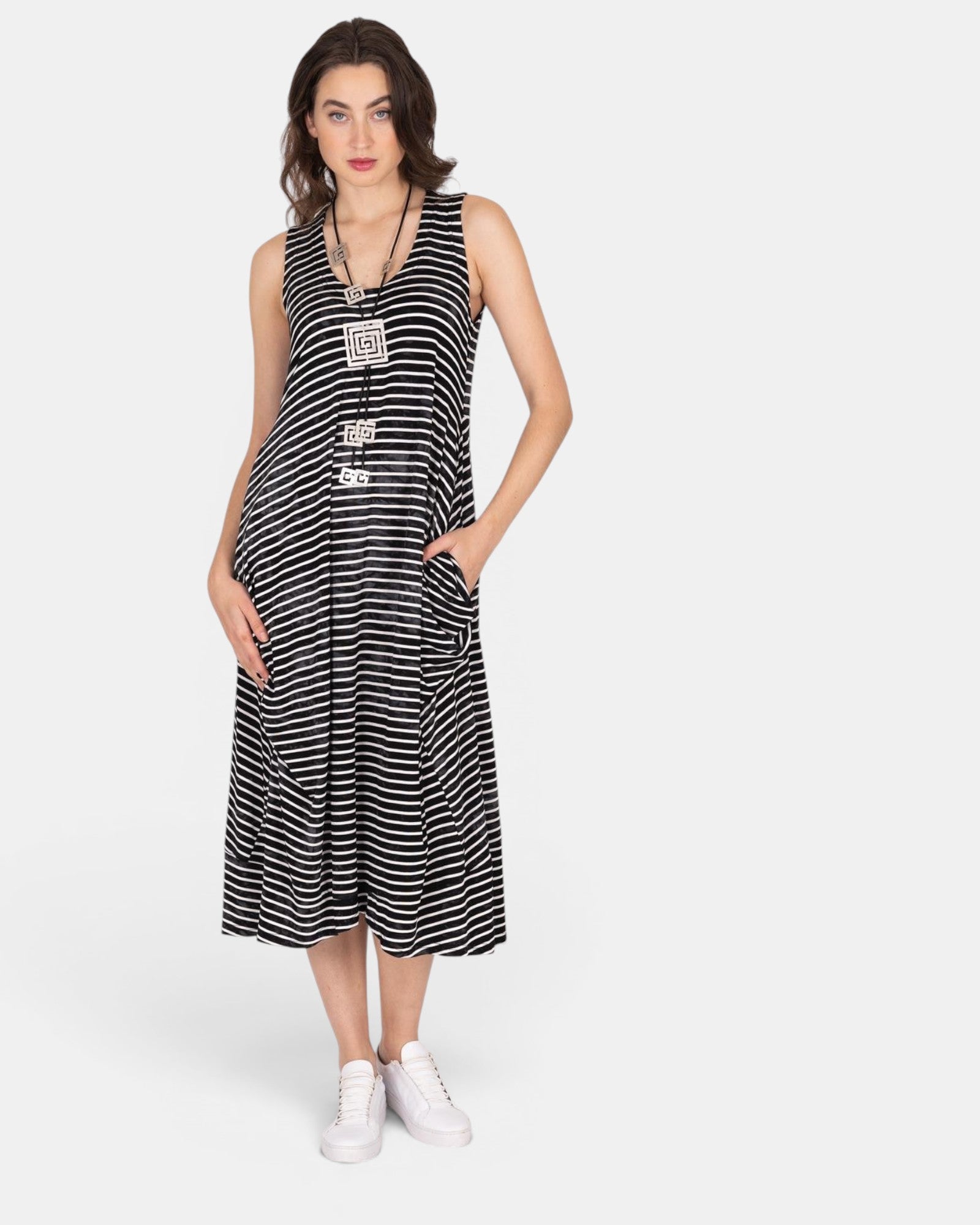 LEEZZA ärmelloses Kleid BERLIN
